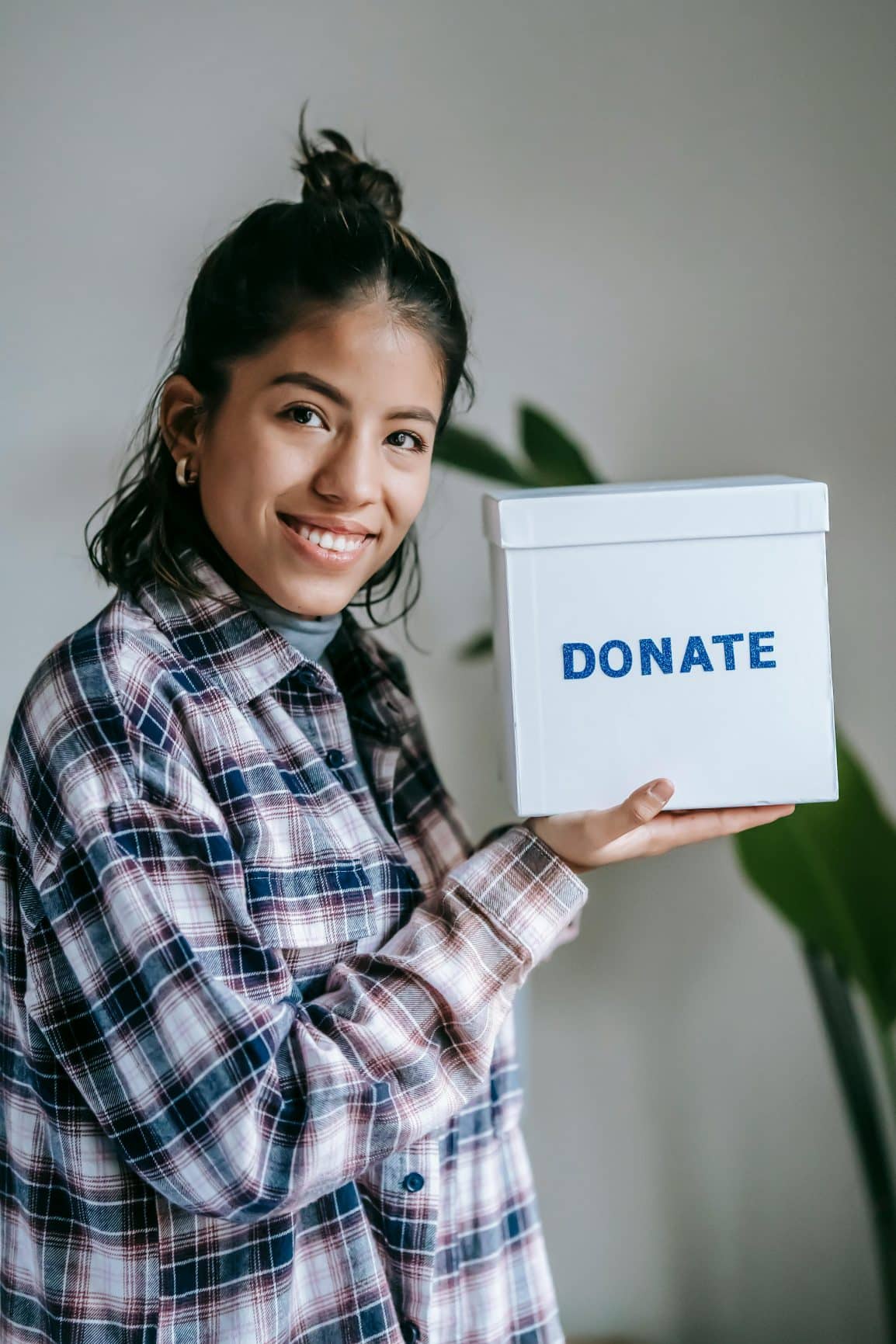 How To Encourage Charitable Donations From Your Friends