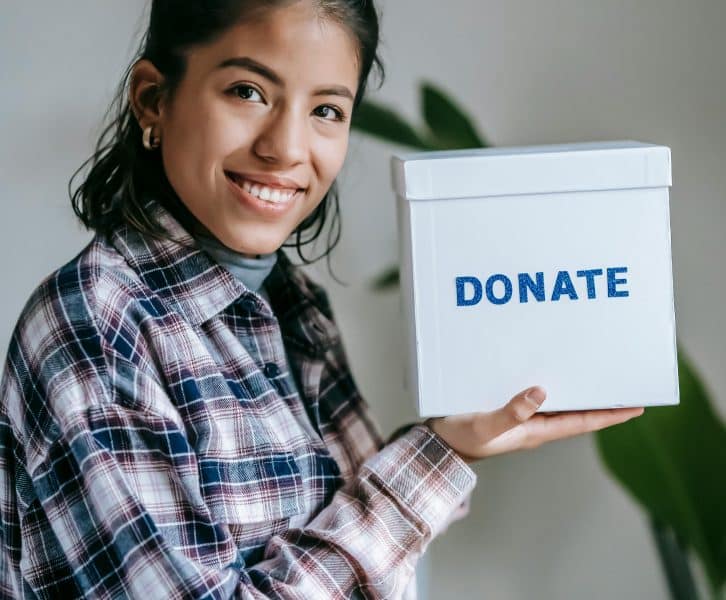How To Encourage Charitable Donations From Your Friends