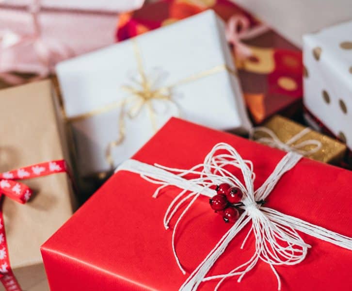Low Cost Gift Ideas for Parents